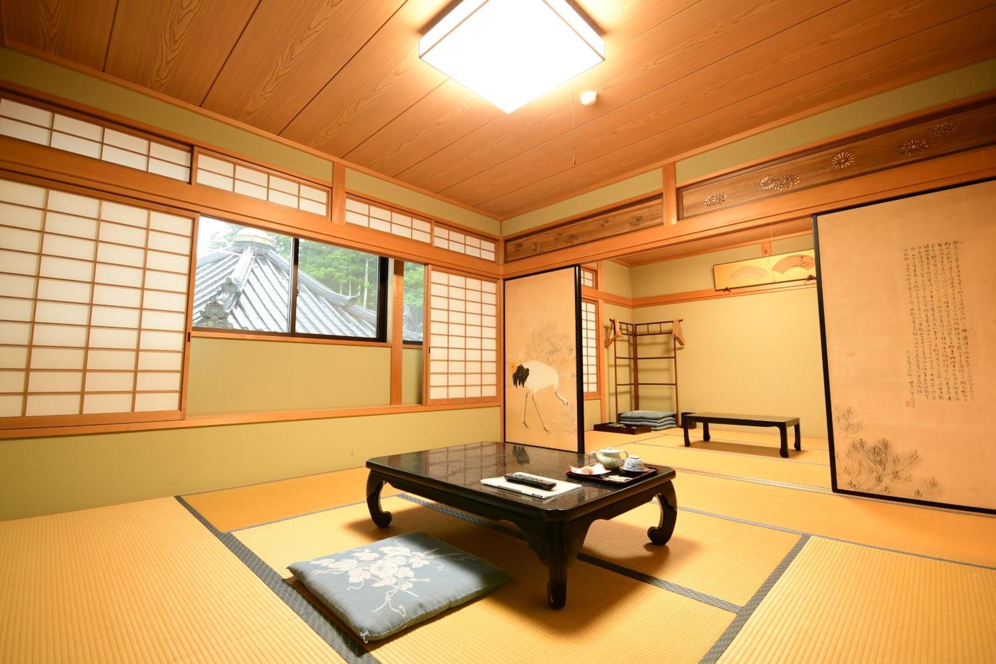 Koyasan Shukubo Fugenin Hotel Exterior foto